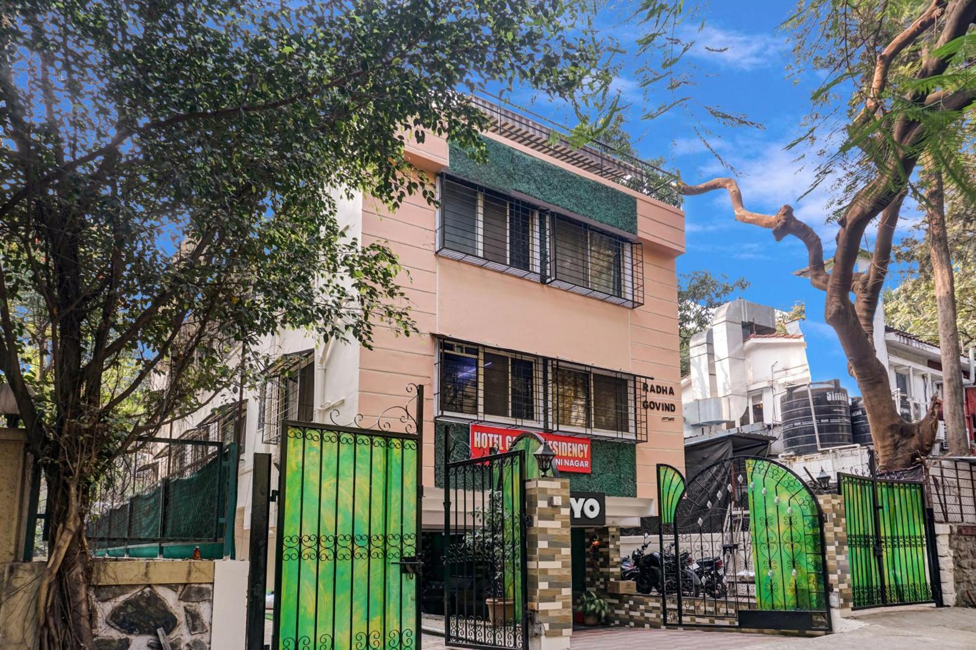 Hotel Galaxy Residency Kalyani Nagar Пюн Екстериор снимка